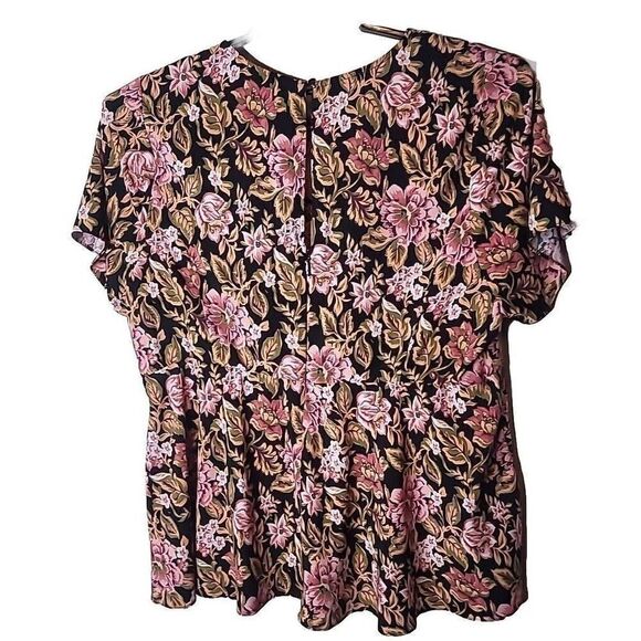 Torrid Size 2 Peplum Crepe Cage Front Women's Floral Shirt Size 2X t74 - Picture 2 of 8